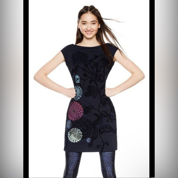 NWT Desigual Crhystel Dress Art to Wear Embroidered Floral Velvet Burnout Design - Picture 15 of 16